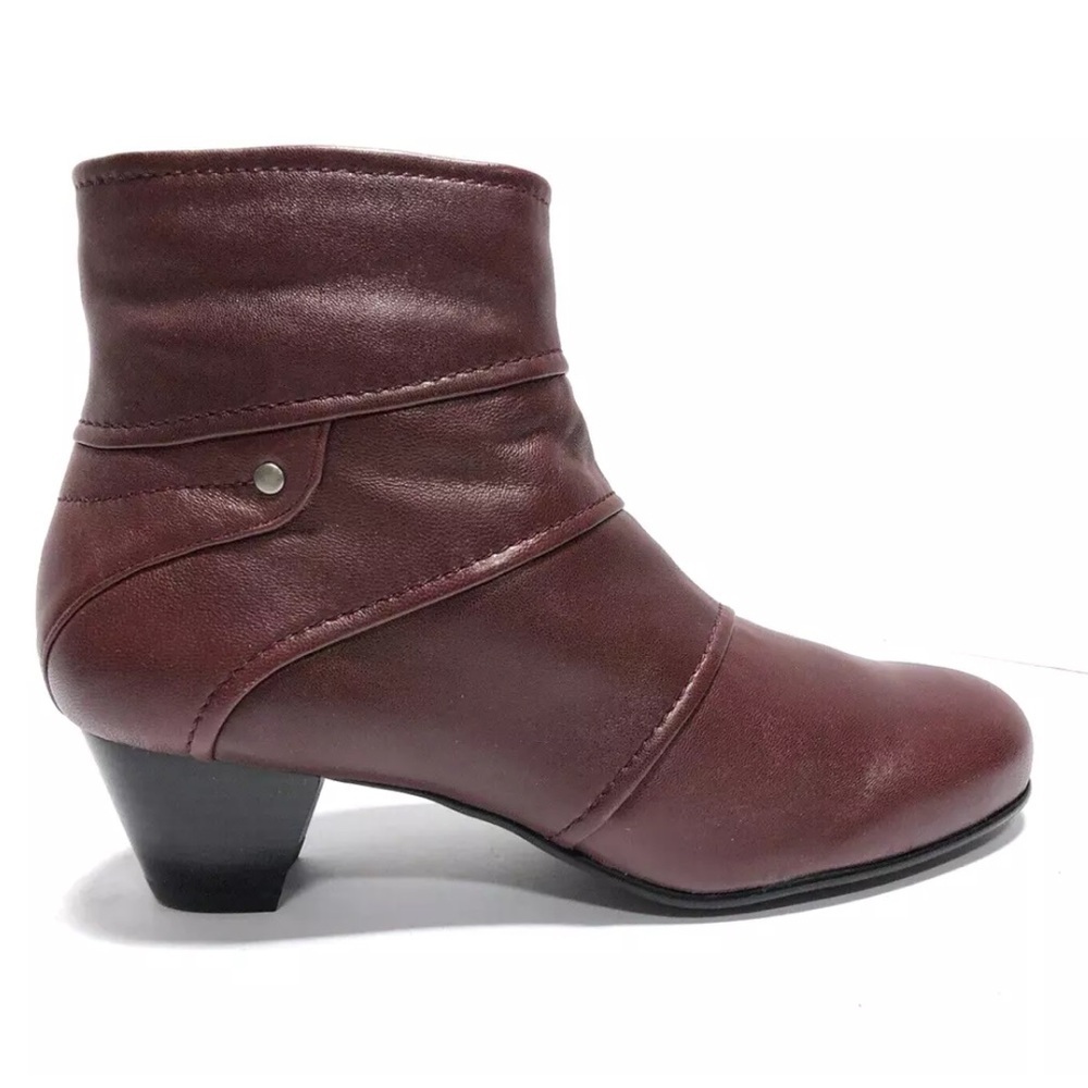 David Tate Women’s Harbor Ankle Booties, Size 11 M.